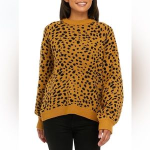 🌟New W/ Tags🌟 Crown & Ivy Crewneck Sweater